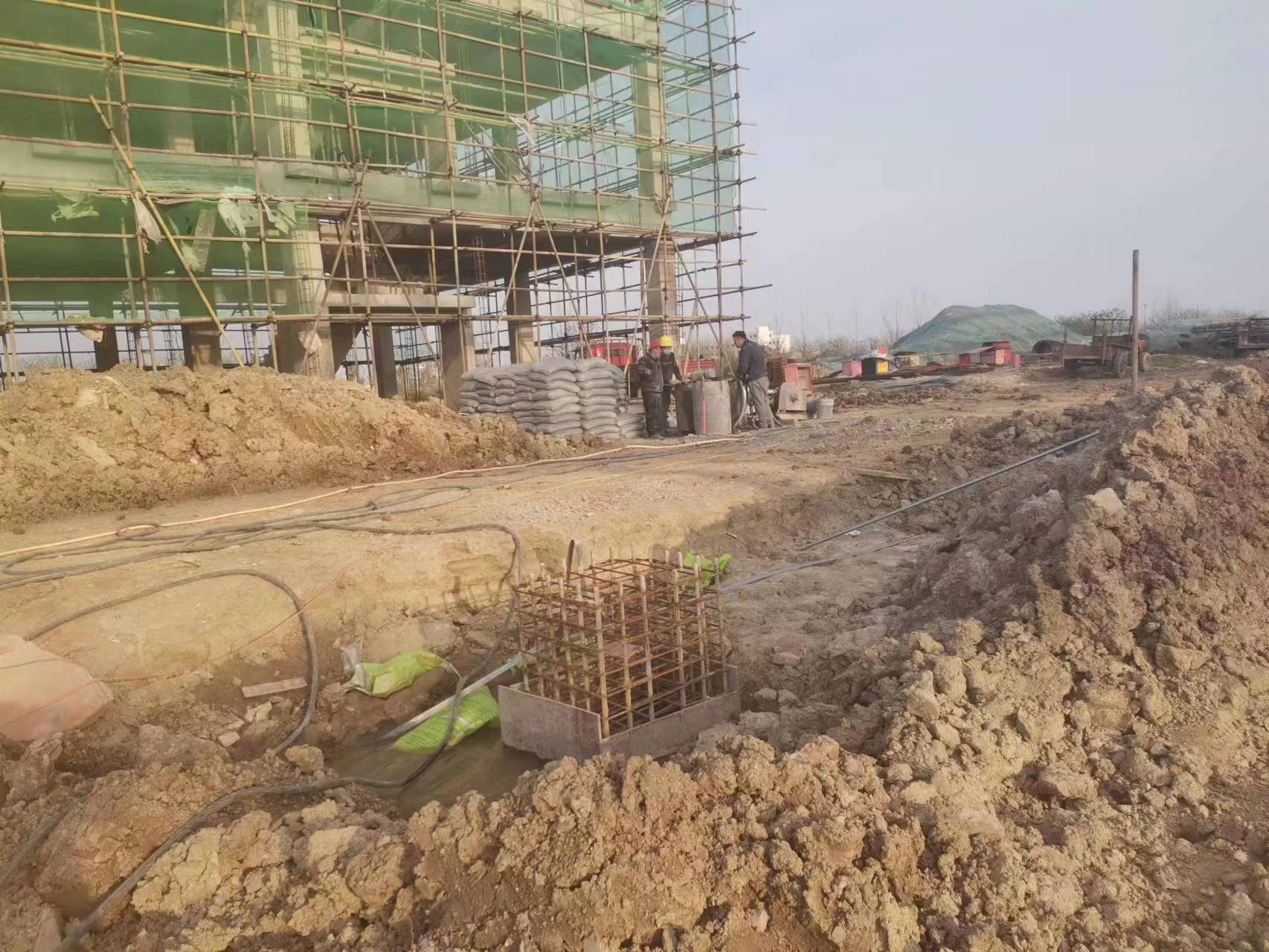 锦屏当桥梁出现裂缝的时候应该及时加固修补